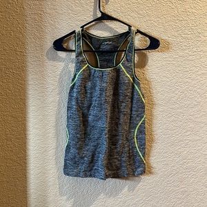 A cute tank top in the brand nophat